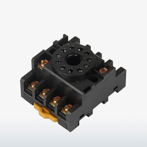 Релейная розетка PF113A