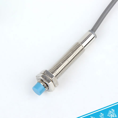Бесконтактный переключатель типа Omron LJ8A3-2-Z-BX